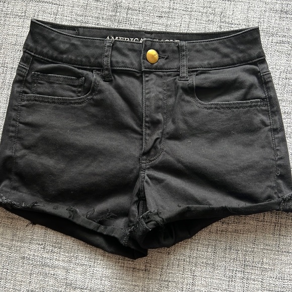 Like New AEO Black Shorts, Size 4 - Picture 1 of 2